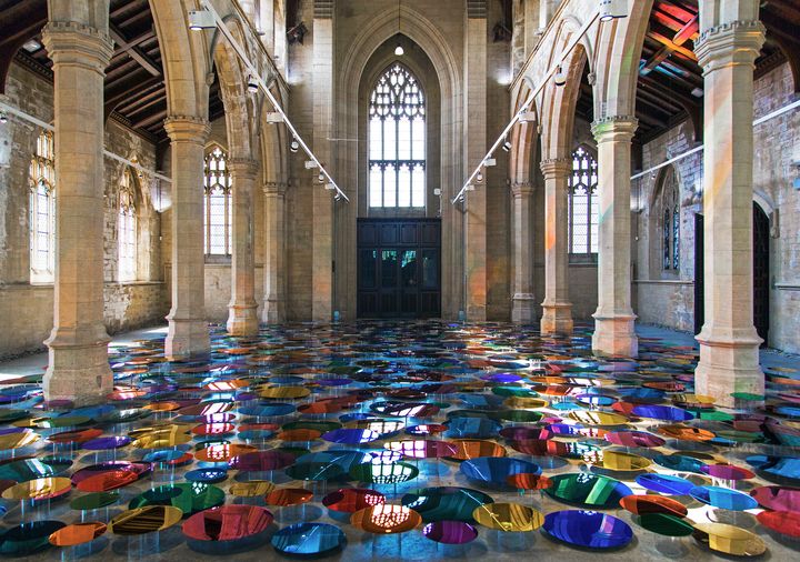 Liz West created "Our Colour Reflection" with 700 colored mirrors.