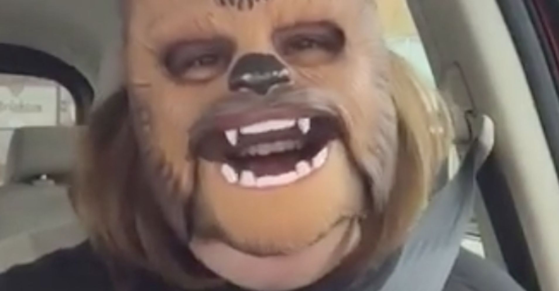 Mom Puts On A Chewbacca Mask And Laughs Her Way To Viral Fame | HuffPost