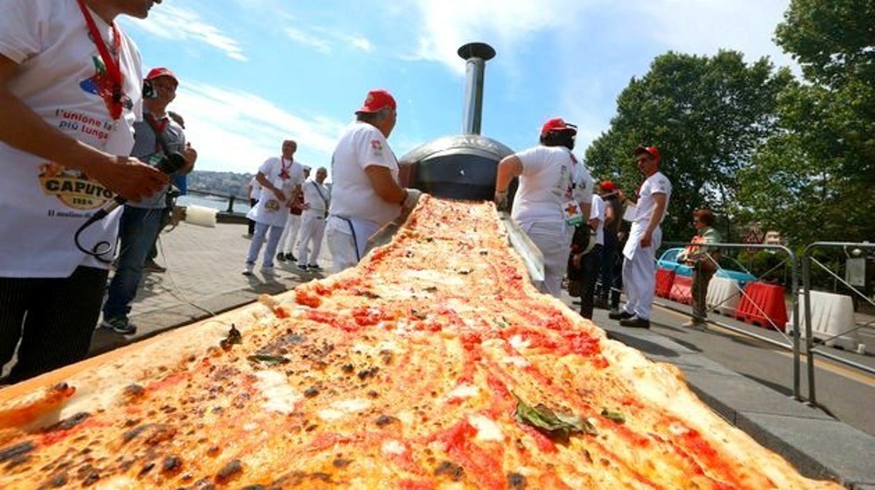worlds-biggest-pizza