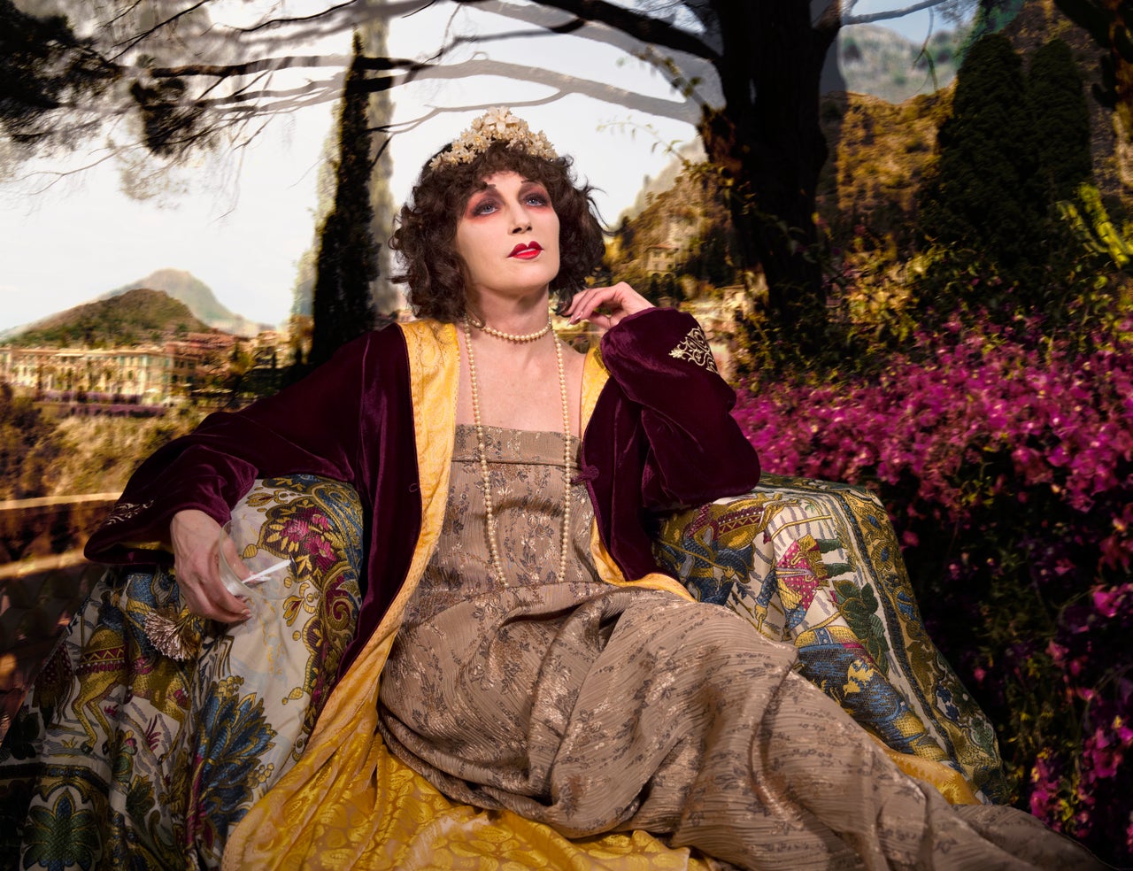 Artist Cindy Sherman Embodies 1920s Film Beauties In New Photos