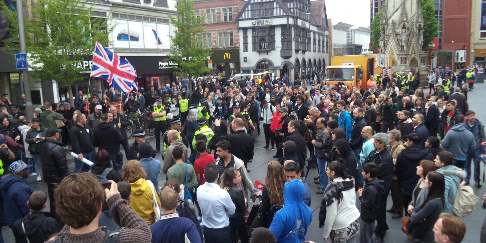 britain first leicester anti eu protest gets chased out of leaflets example