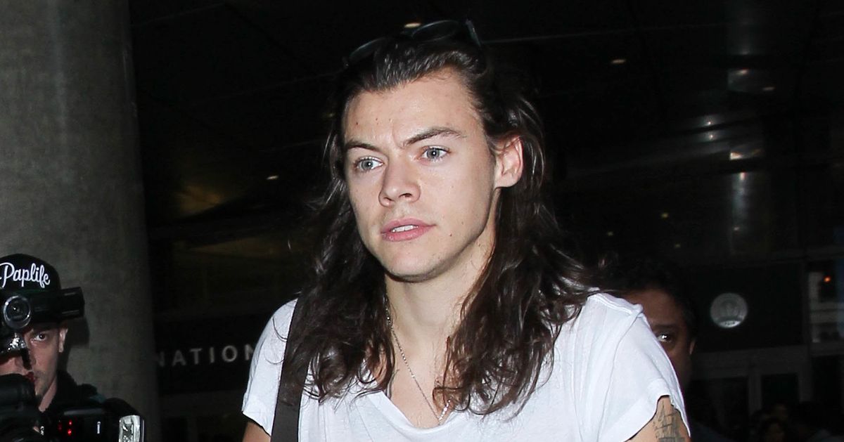 Harry Styles ‘distances Himself From One Direction And Simon Cowell