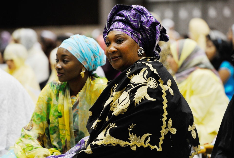 Muslims Getting Rashan 9 Things You Probably Didn't Know About Ramadan | HuffPost Religion