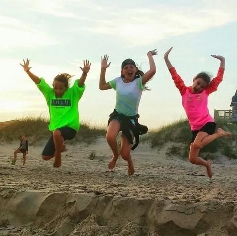 Madison, Kendall Albert and Alexa Albert (cousins) on annual Outer Banks vacation