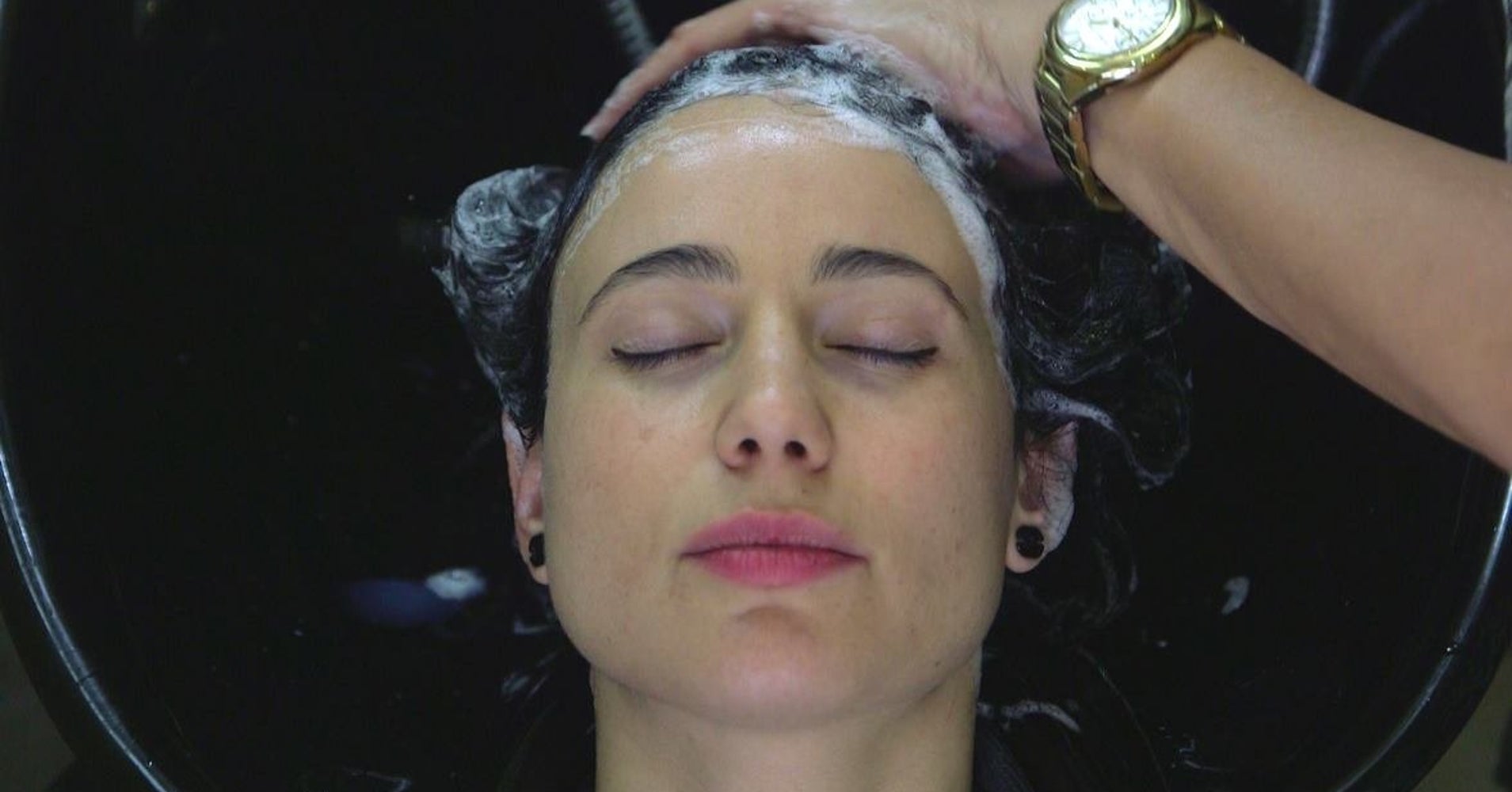 How One Israeli Hair Salon Brings Jews And Arabs Together | HuffPost
