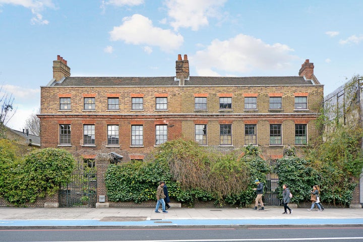 Malplaquet House sits in the heart of historic East London 