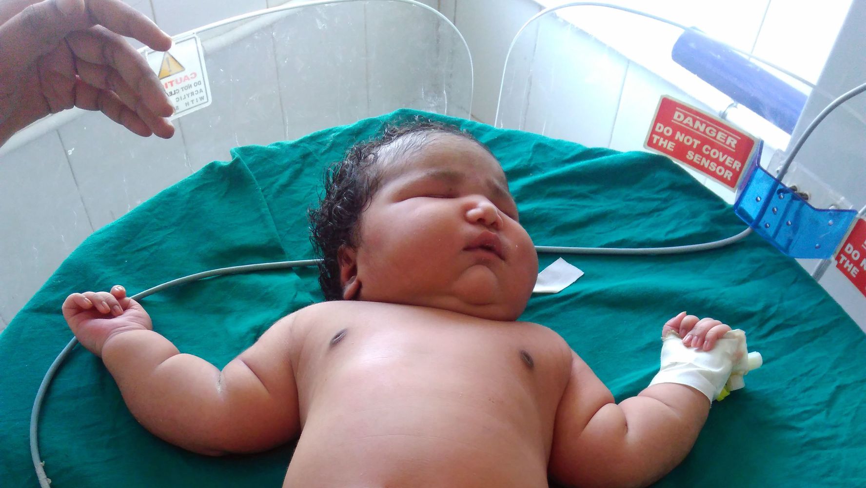 mother-in-india-gives-birth-to-heaviest-baby-girl-ever-born