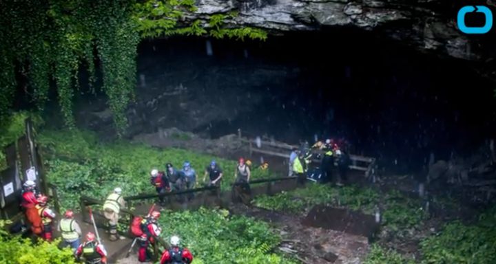 Nineteen spelunkers made their way out of a Kentucky cave where they had been trapped on Thursday due to flooding.
