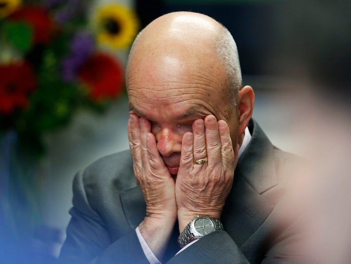 Former NSA/CIA Director Michael Hayden pauses while he speaks during a Reuters CyberSecurity Summit in Washington May 12, 2014. Hayden told the Guardian in an interview published Sunday that Donald Trump's rhetoric on Muslims is helping ISIS.