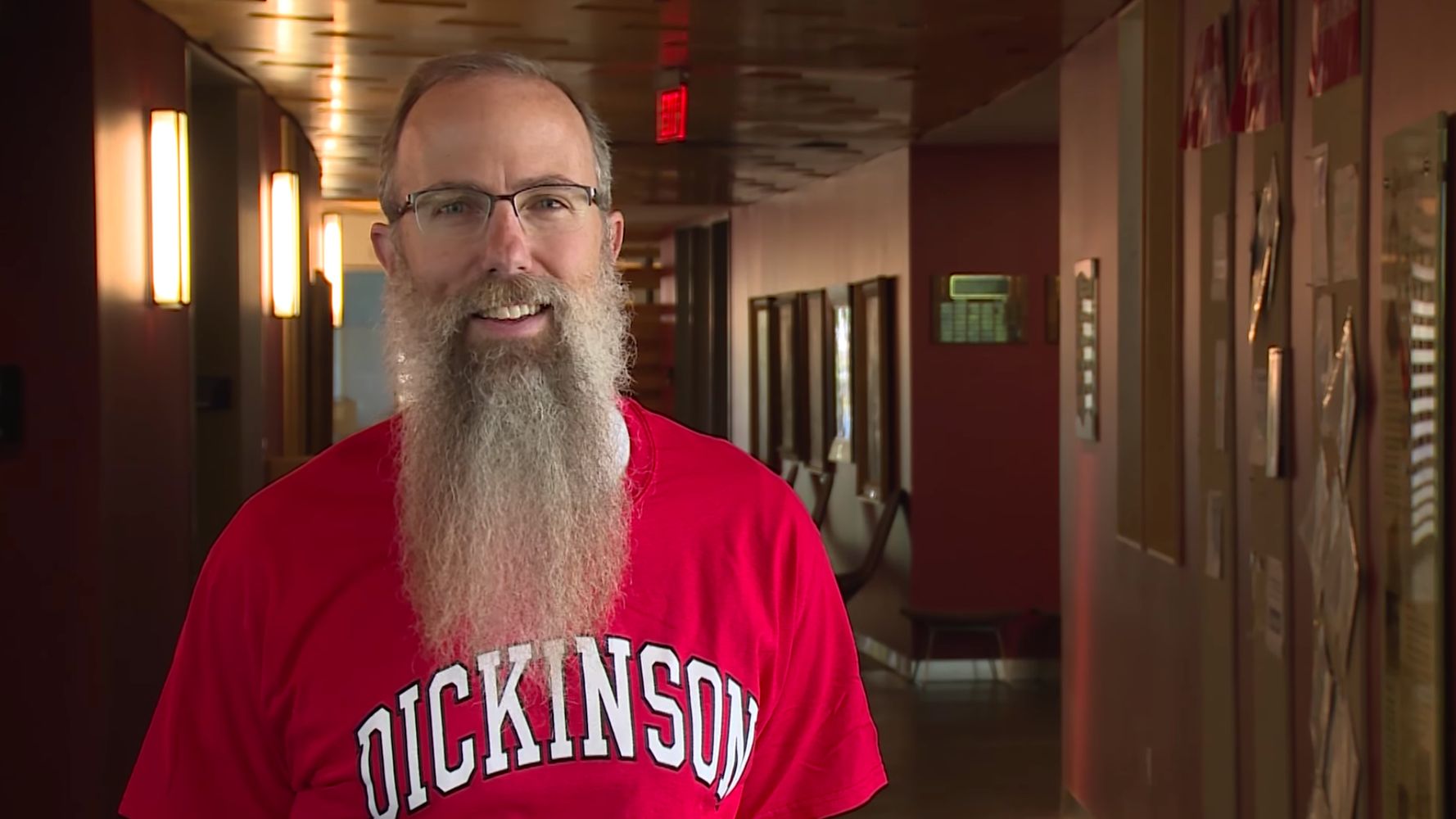 Guy Donated His Hipster Beard To Help Soak Up Future Oil Spills | HuffPost  Good News