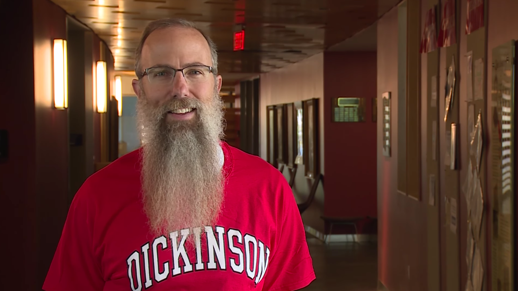 Guy Donated His Hipster Beard To Help Soak Up Future Oil Spills | HuffPost Good News Guy Donated His Hipster Beard To Help Soak Up Future Oil Spills | HuffPost Good News
