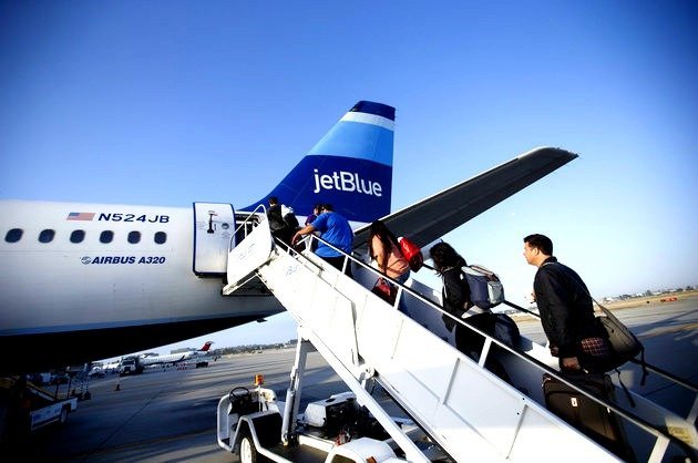 JetBlue Is Offering $49 Flights In A 3-Day Flash Sale | HuffPost Life