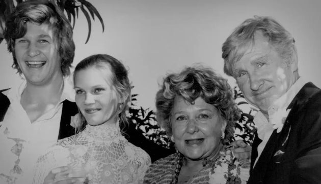 The Incredibly Thoughtful Gift Jeff Bridges Got From His Mother When He Turned 21 Huffpost