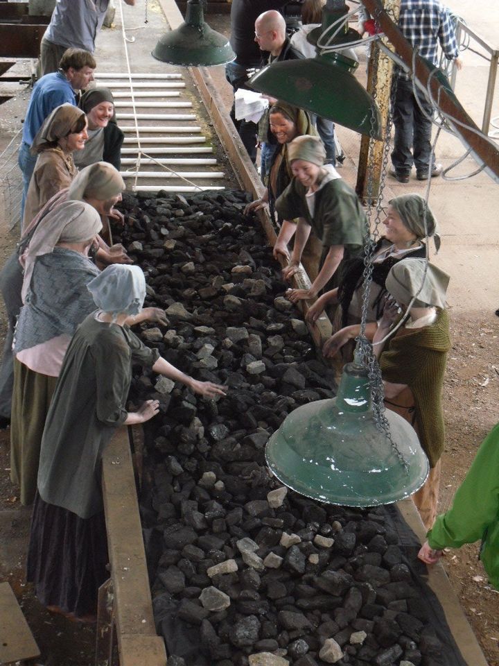Female coal workers 