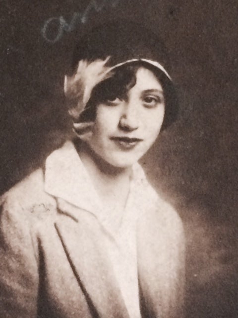 <i>Anna in 1930: age 18.</i>