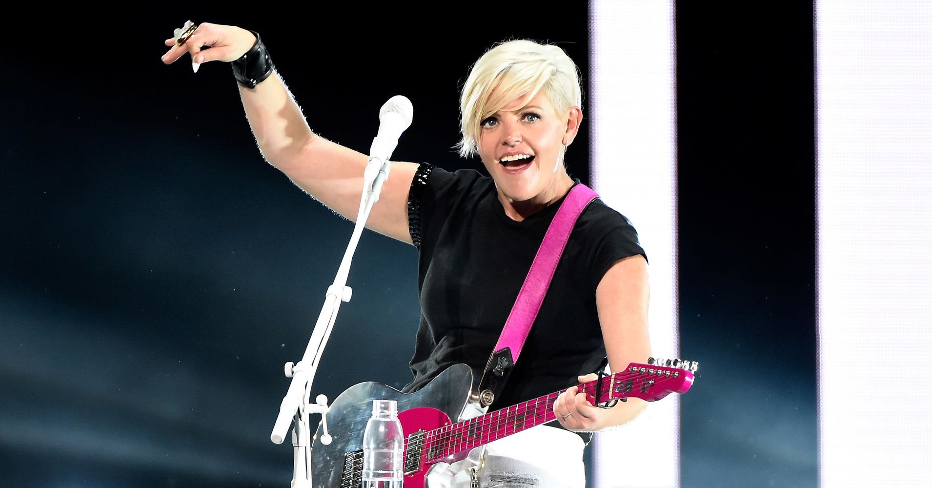 Dixie Chicks Take Aim At Donald Trump With Defaced Poster At Concert ...