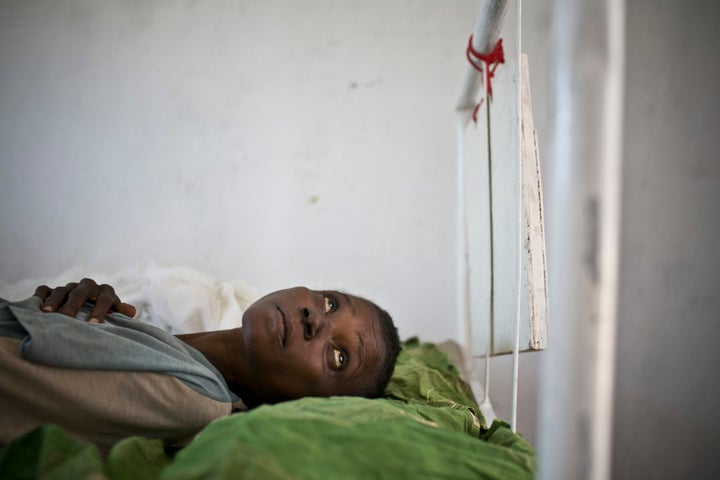 A woman who was co-infected with tuberculosis and HIV is hospitalized in the TB ward operating under MSF-France in Carnot Hospital, Carnot, Central African Republic. 