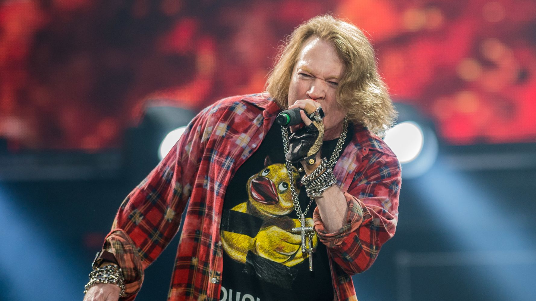 Axl Rose Doesn't Want You To See These Unflattering Photos Of Him ...