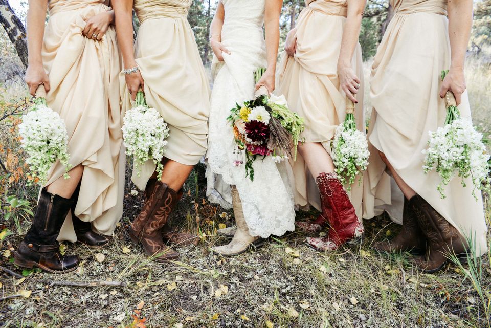 18 Bridal Parties Who Said 'Hell No' To High Heels | HuffPost Life