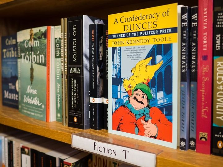 Face-out your fave books as I did here with The Confederacy of Dunces