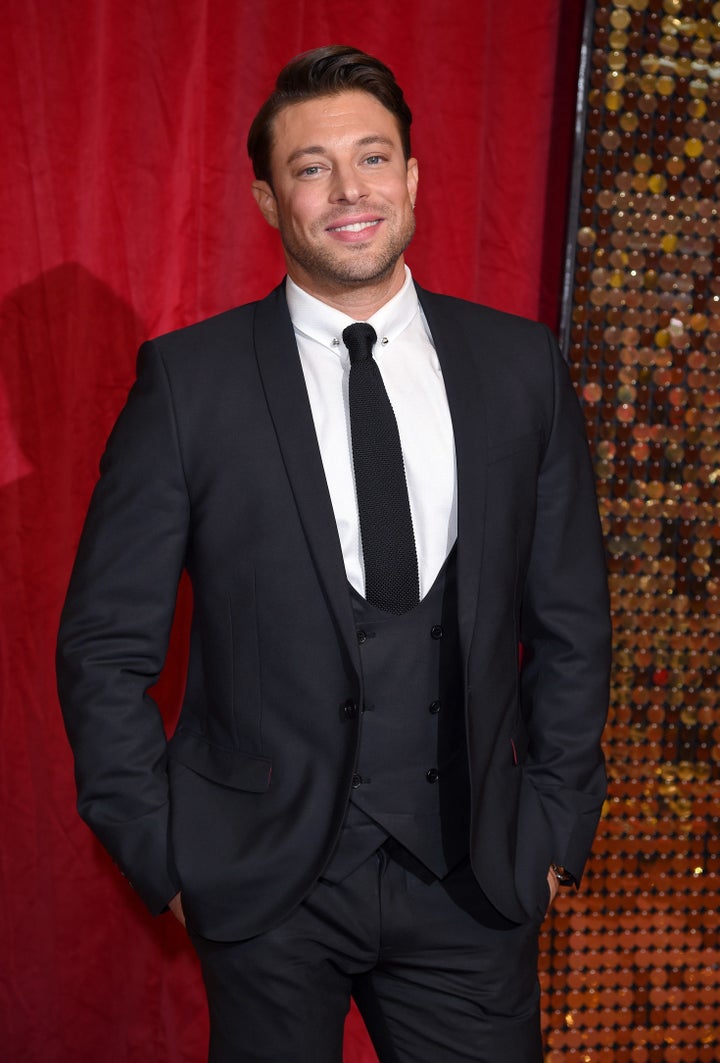 <strong>Duncan James</strong>
