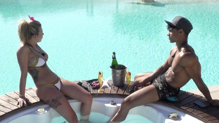 <strong>Olivia and Rykard have got frisky in the 'Love Island' villa</strong>