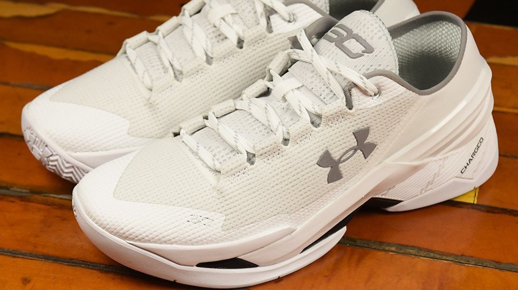 Steph curry nurse outlet shoes
