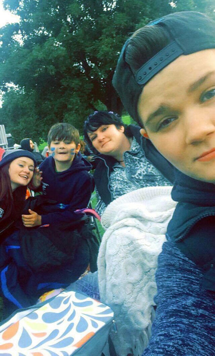 <strong>Ellis with siblings Ethan and Maia and mother Tracey</strong>