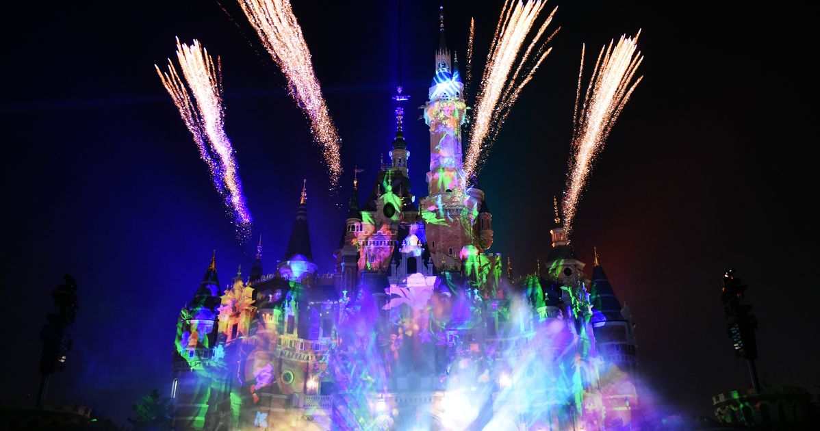 Shanghai Disney Looks Epic In Photos From Inside The New Park ...