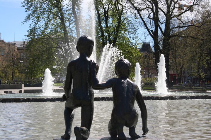 Oslo has a number of sculptures like this one.