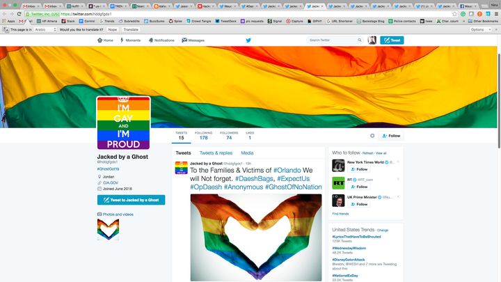 Isis Muslim Gay Porn - Hackers Improve ISIS Twitter Accounts With Rainbows And Gay Porn | HuffPost  News