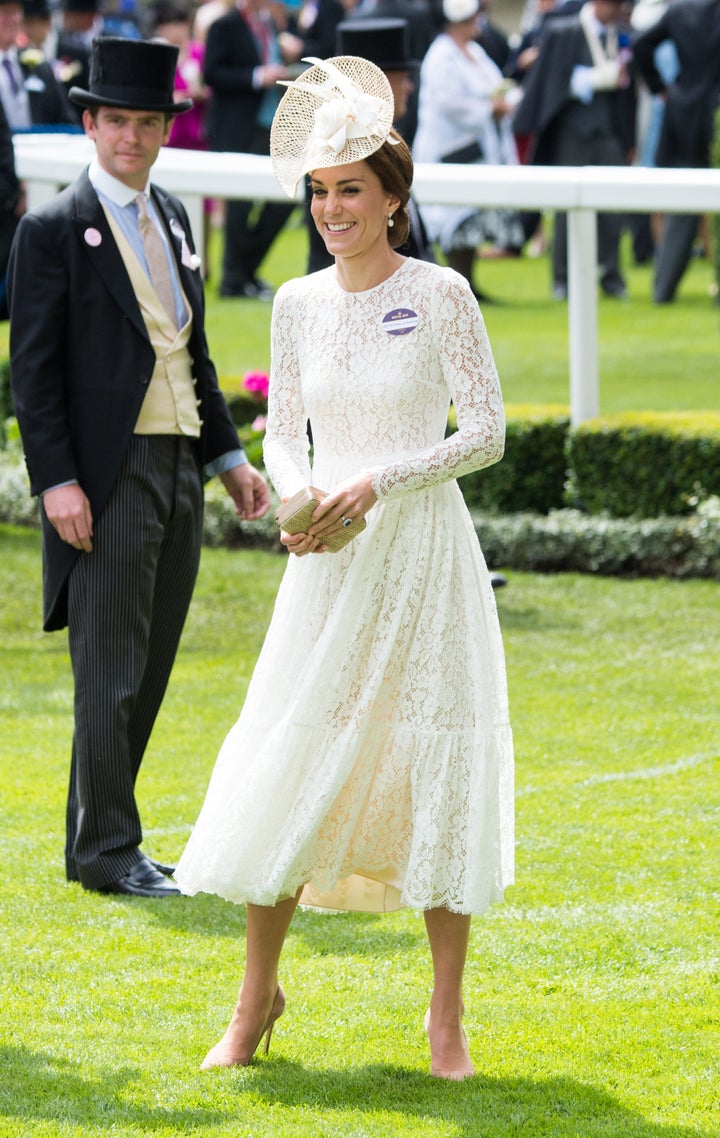 The Duchess Of Cambridge Shows Us How To Kiss In A Fascinator