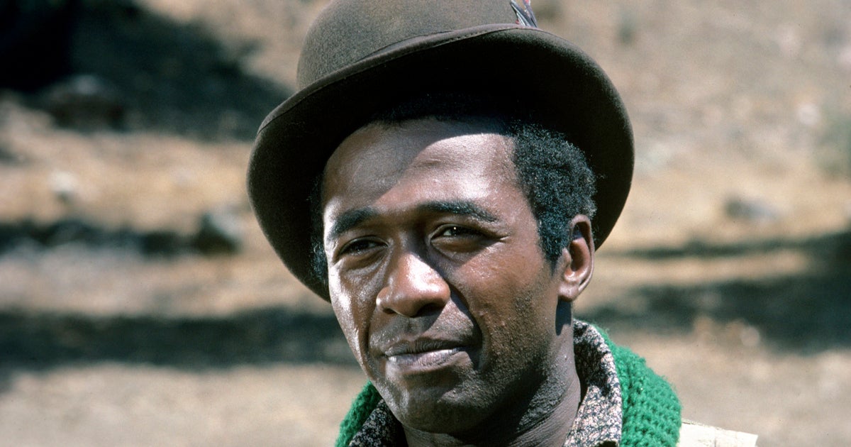 Original 'Roots' Actor Reveals Emotional Visit To Island Named For ...