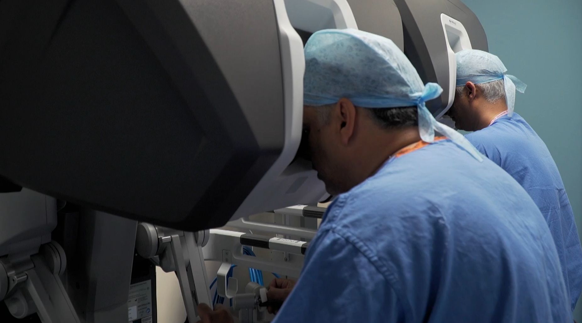 World's First Robotic Cancer Surgery Streamed Live Could Revolutionise ...