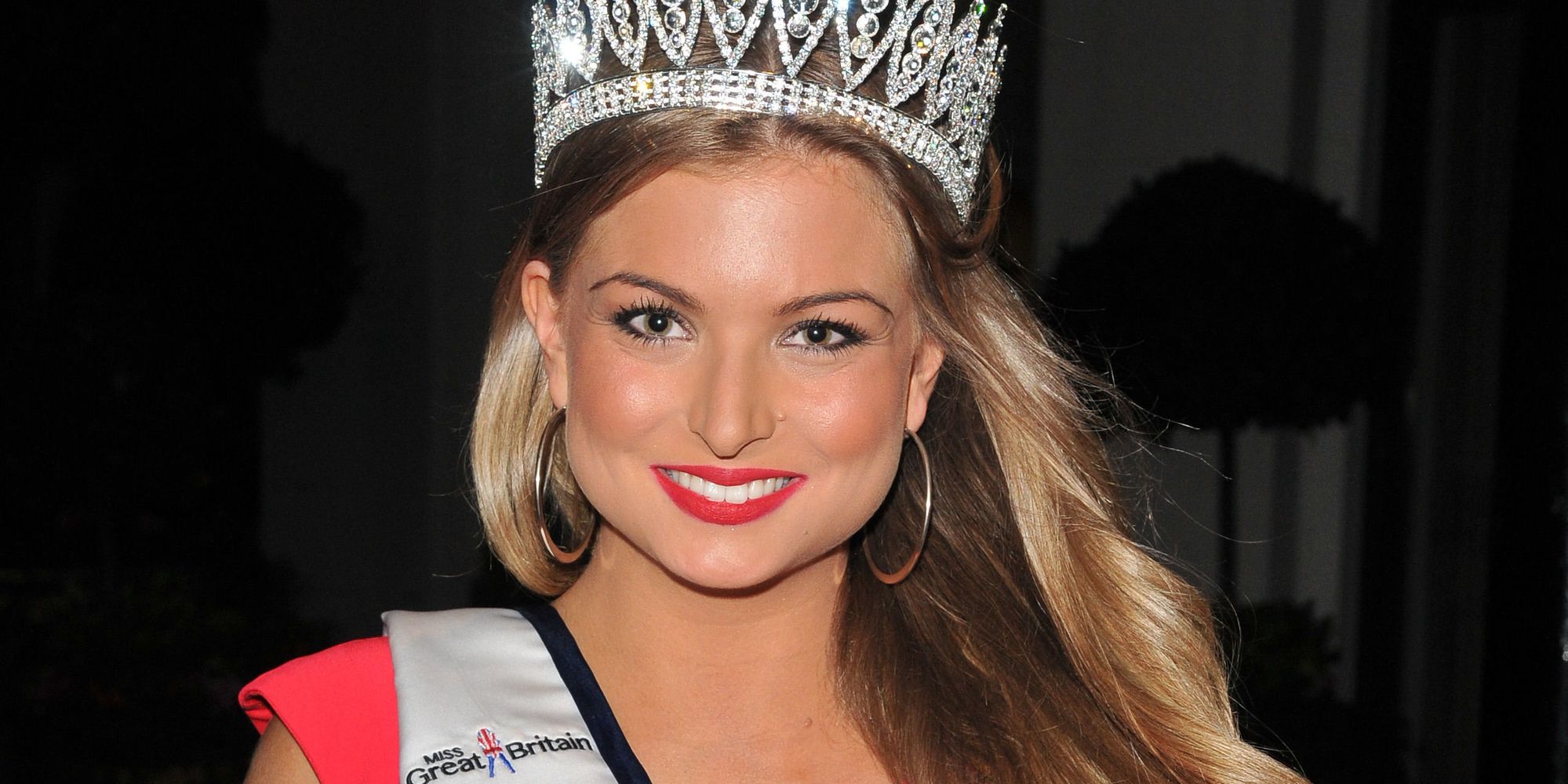 Love Island Zara Holland S Miss Great Britain Title Revoked After Sex With Alex Bowen