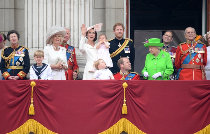 <strong>The Queen appeared to tell Prince William off on the royal balcony</strong>