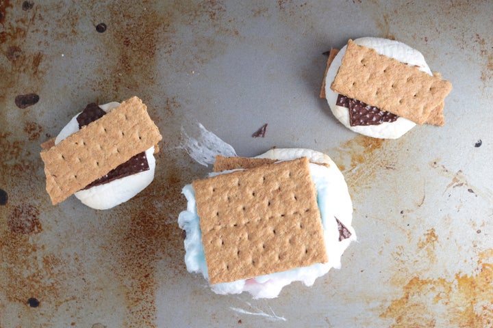 <a href="http://www.misscococupcake.com/" target="_blank">MissCocoCupcake.com</a>