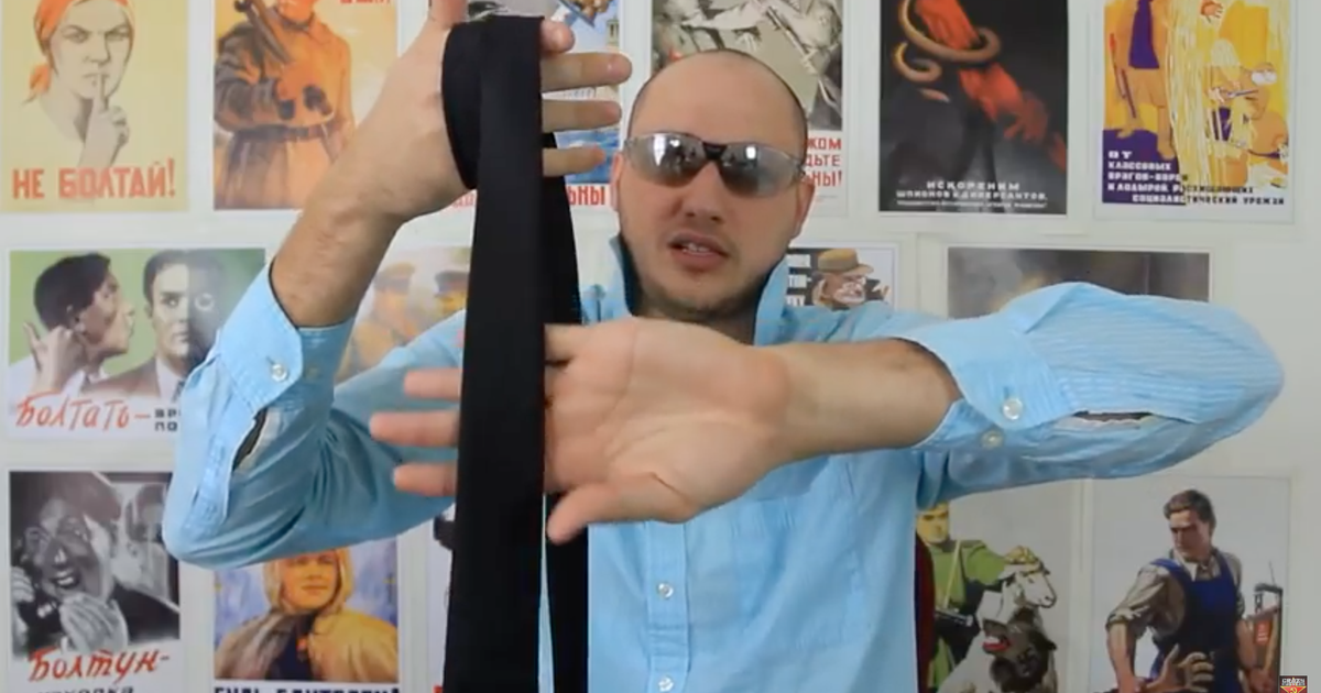 Snapshot of Tying A Tie Fast With Everyday Objects