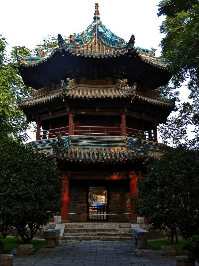 Tower of the Visiting Heart minaret 