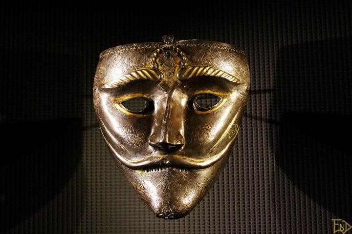 War mask in the Museum of Islamic Art