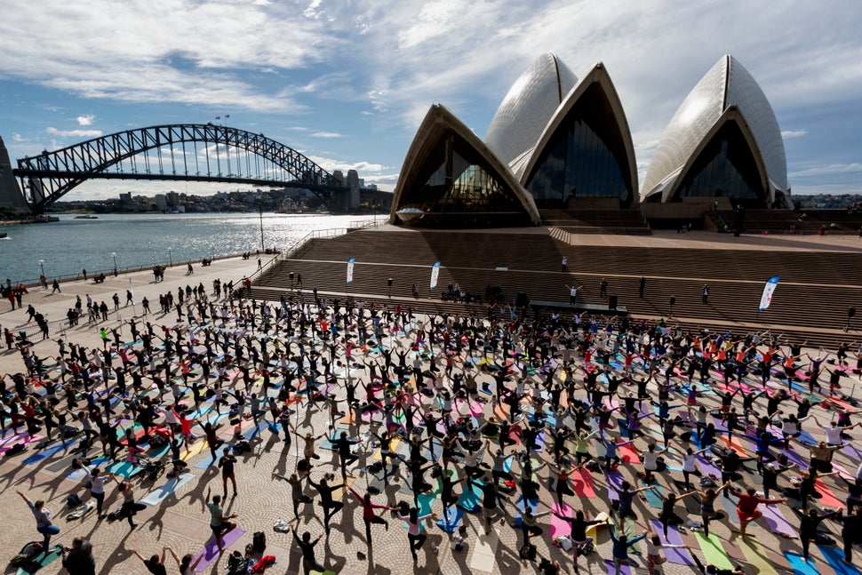 marathon walking shoes