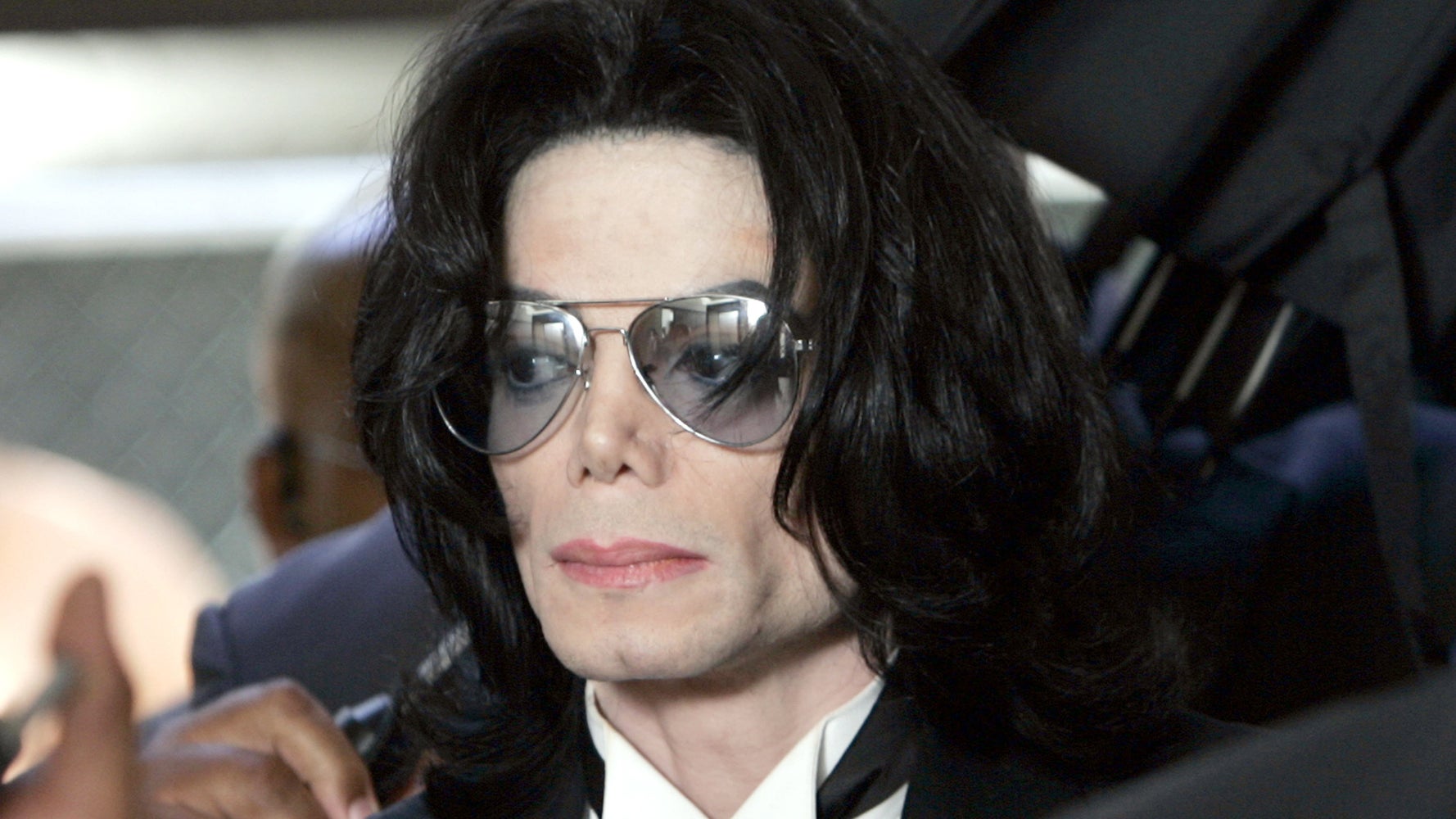 Michael Jackson Stockpiled Nude Images Of Children According To Police Report Huffpost