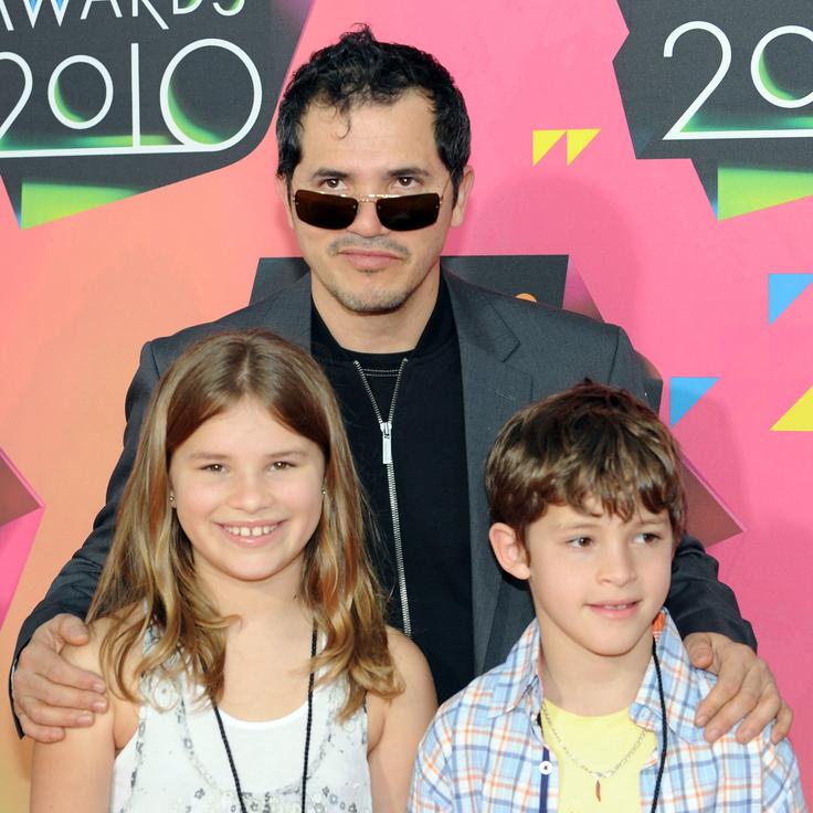 Actor John Leguizamo and his children.