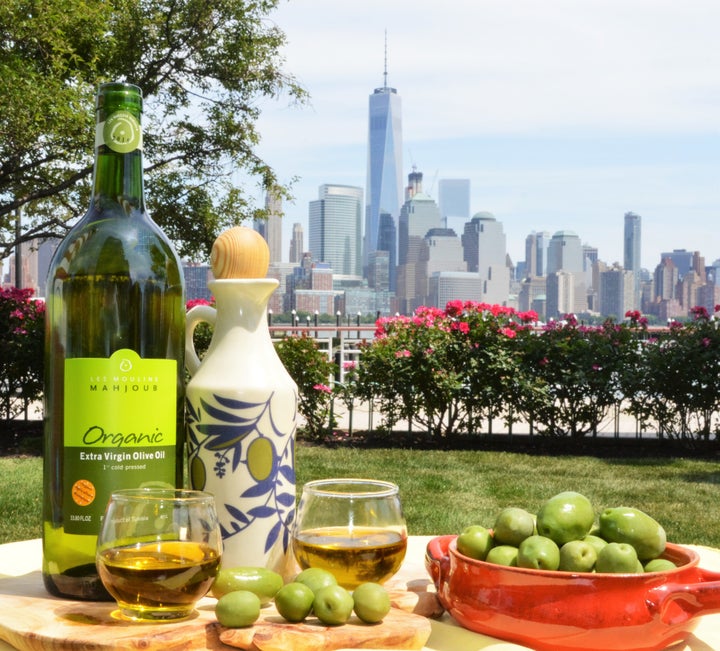 Tunisian Olive Oil ( Manhattan Skyline)