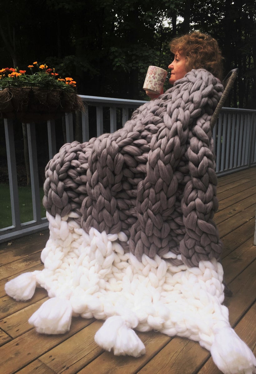 BeCozi Giant Merino Cable blanket