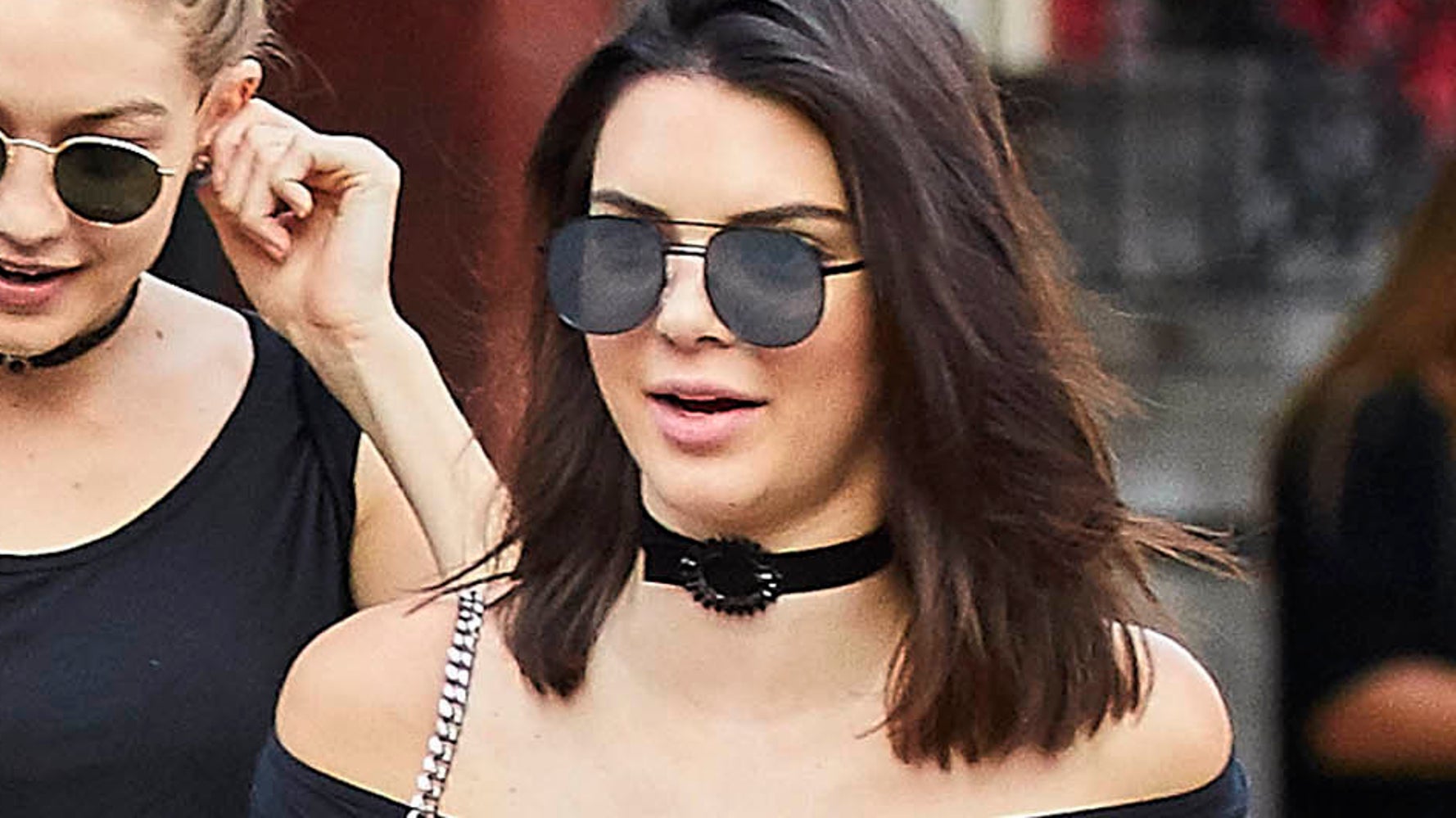 Free pictures of kim passengers nipples