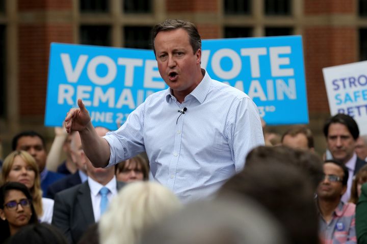 British Prime Minister David Cameron addresses students and pro-EU "Vote Remain" supporters during his final campaign speech.