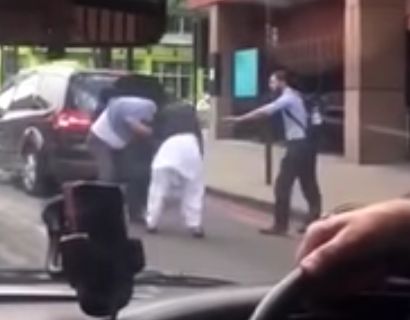 It was filmed by passengers in a nearby black cab who witnessed the scrap from their vehicle 