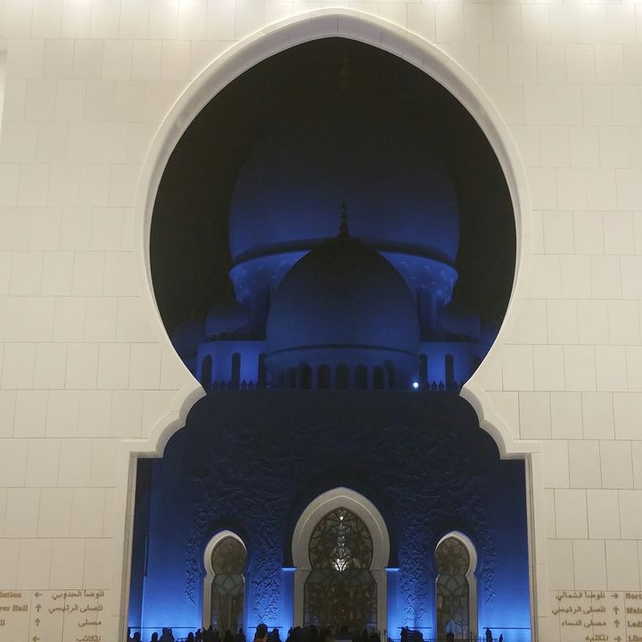 Abu Dhabi Grand mosque, arrived just in time for a nice shot