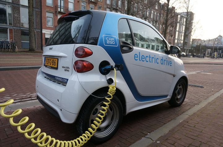 <em>Amsterdam plans to have 4,000 public electric vehicle charging stations by 2018.</em>